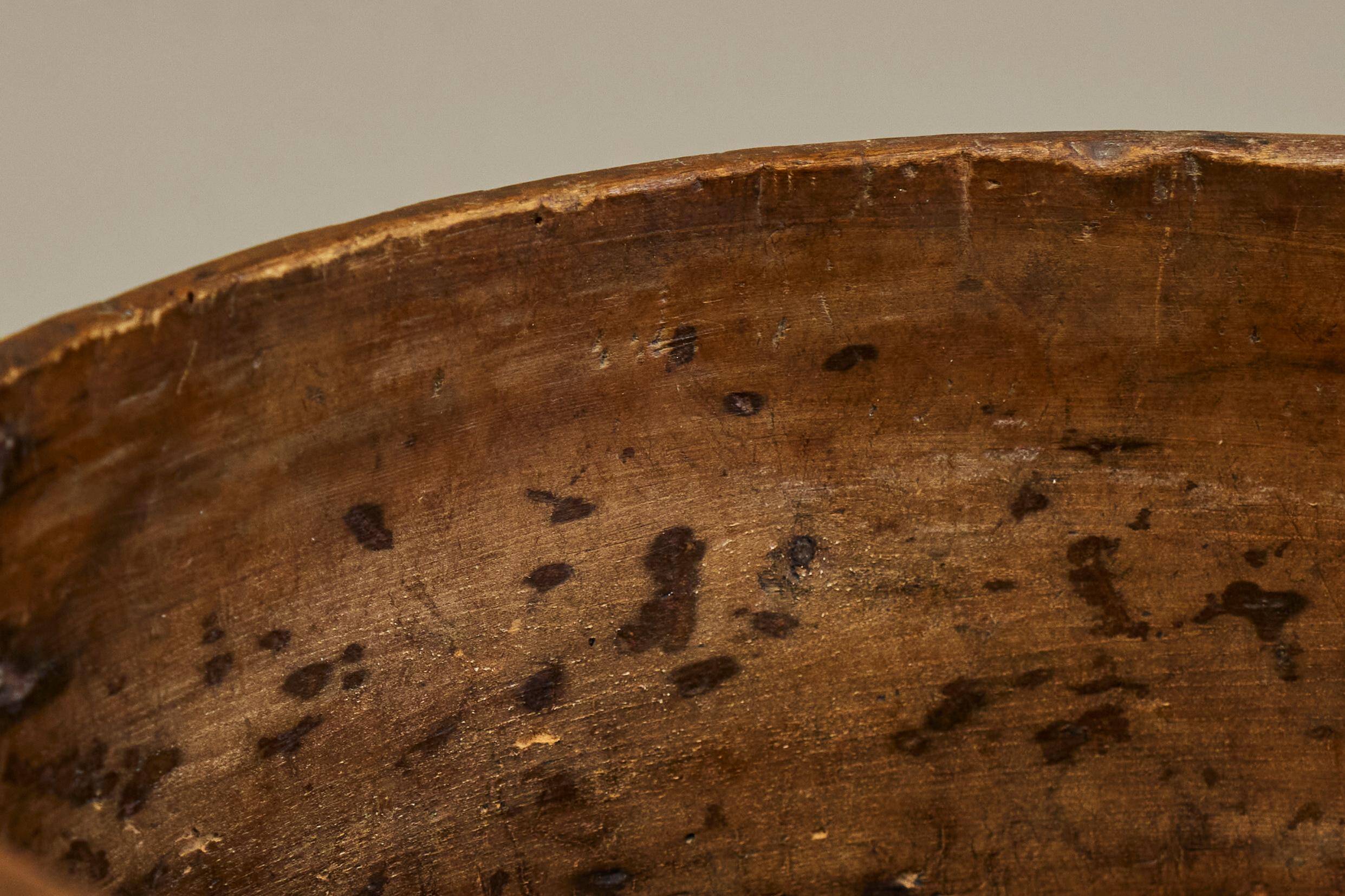 Wabi Sabi bowl in wood, 19th century