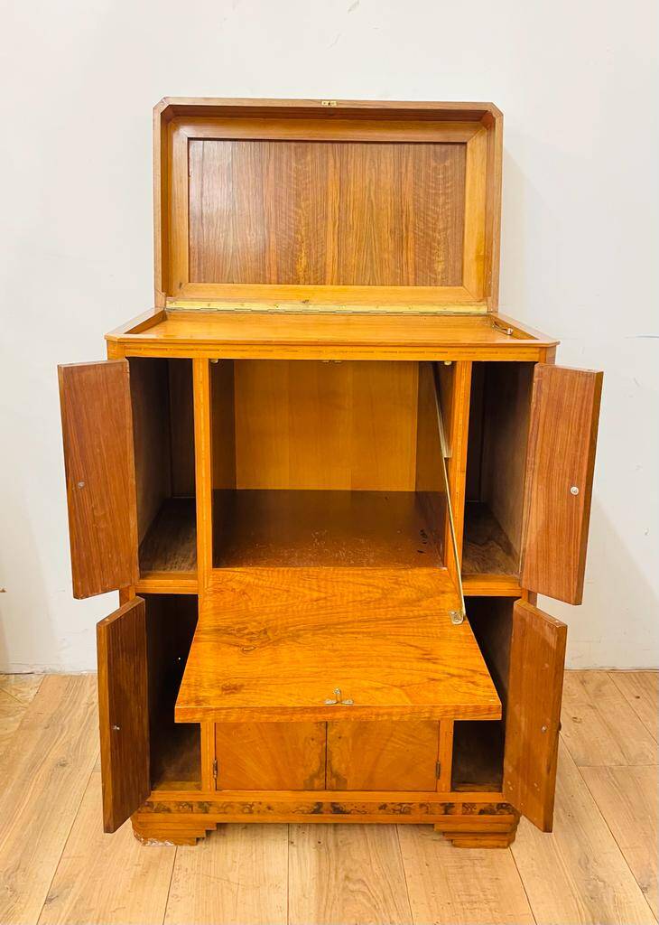 Art Deco bar furniture