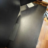Laminate wood desk