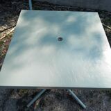 Green bistro ensemble