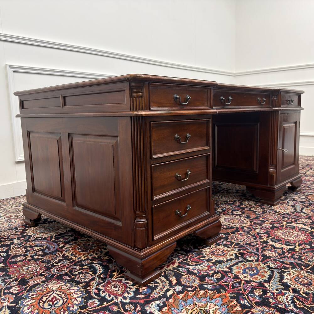 Classic English Partnerdesk Desk