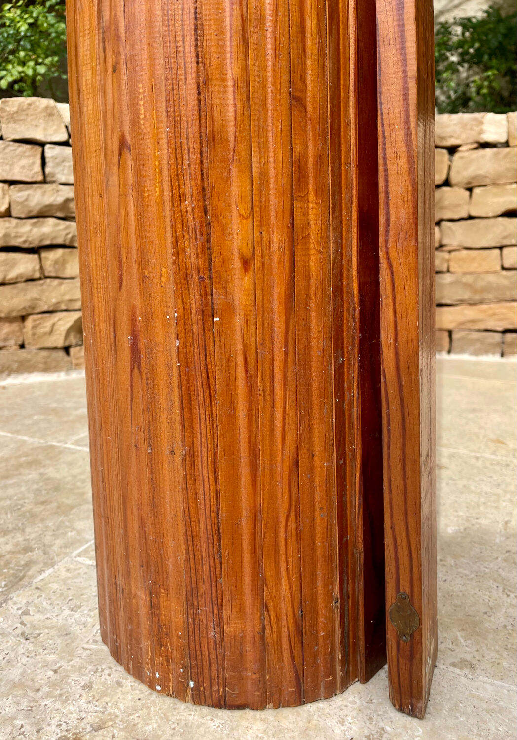 Wavy wooden screen circa 1950, Baumann by SNSA