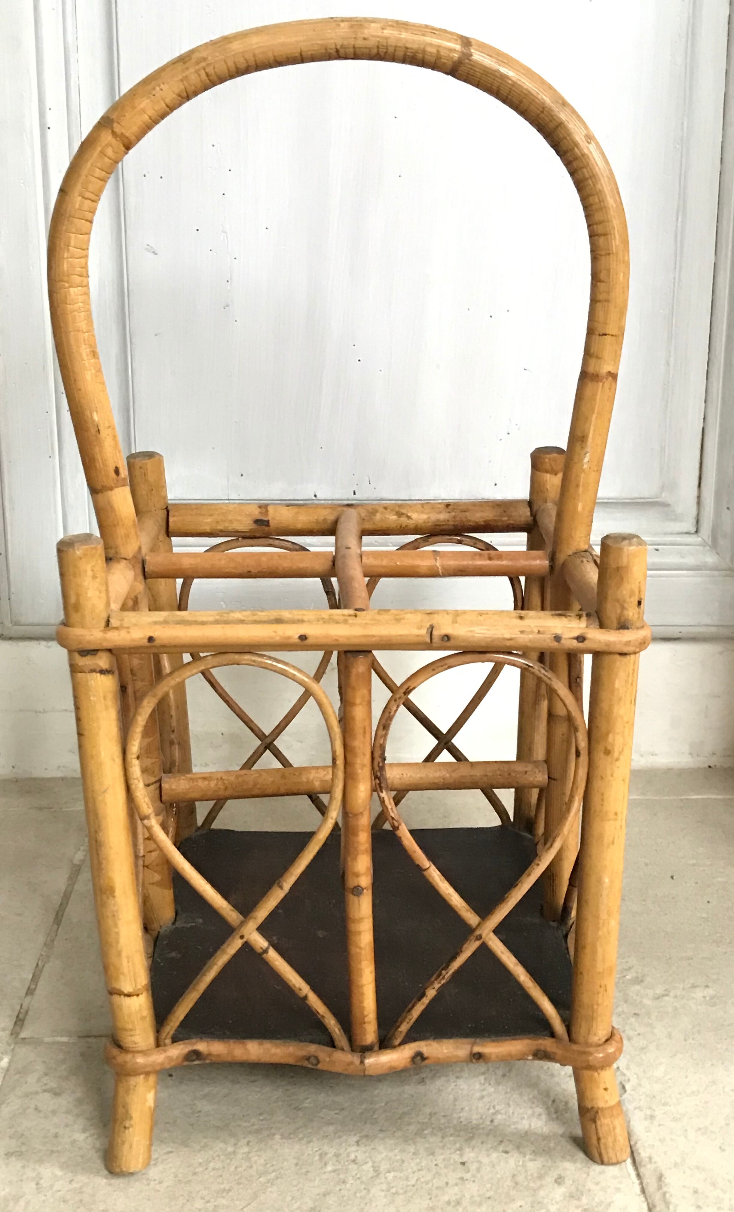 Rattan bottle holder