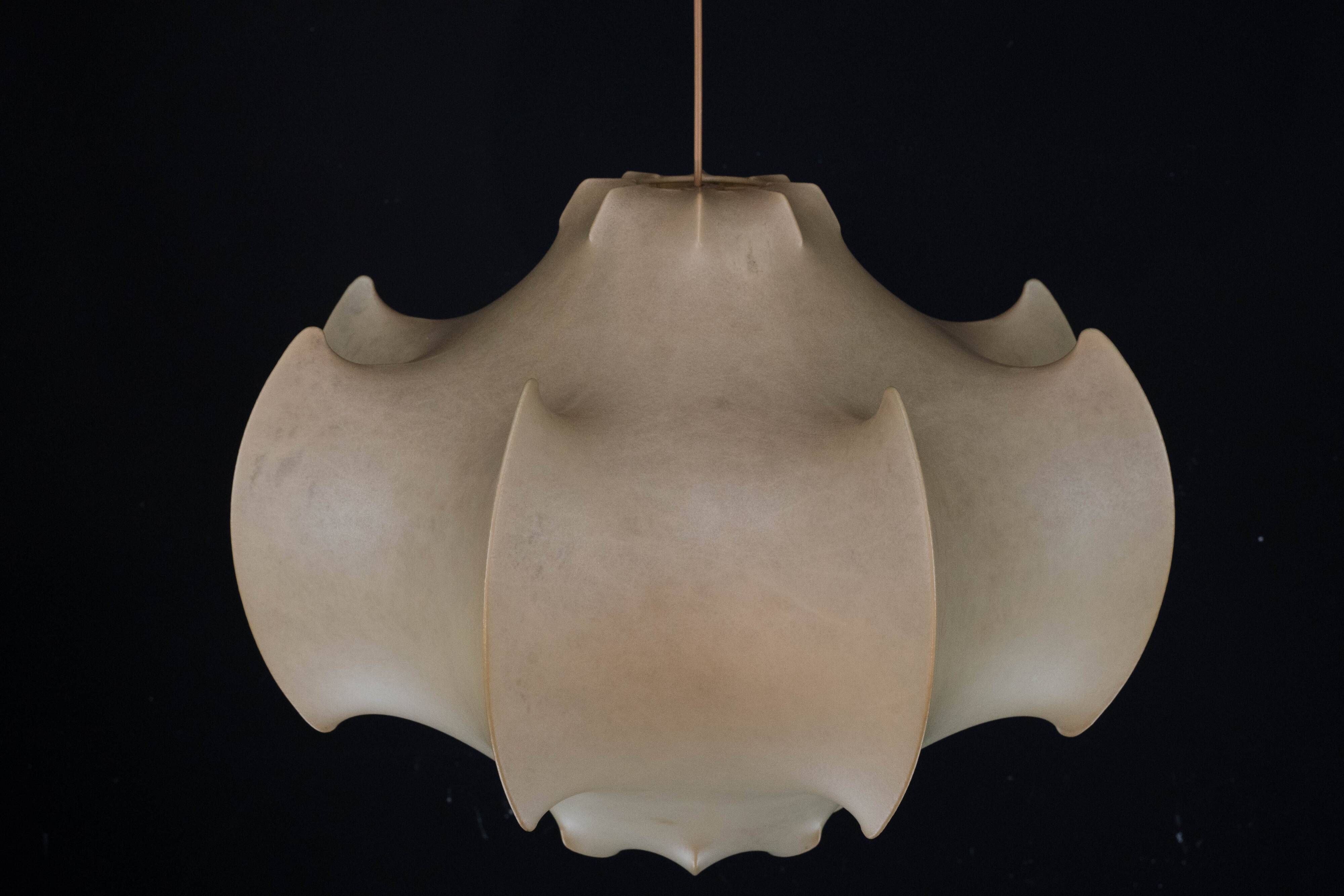 First Edition Viscontea Lamp by Achille and Pier Giacomo Castiglioni for Fl