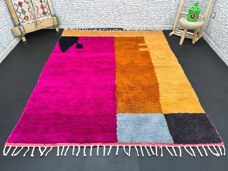 Handmade pure wool rug, size 150 x 250 cm