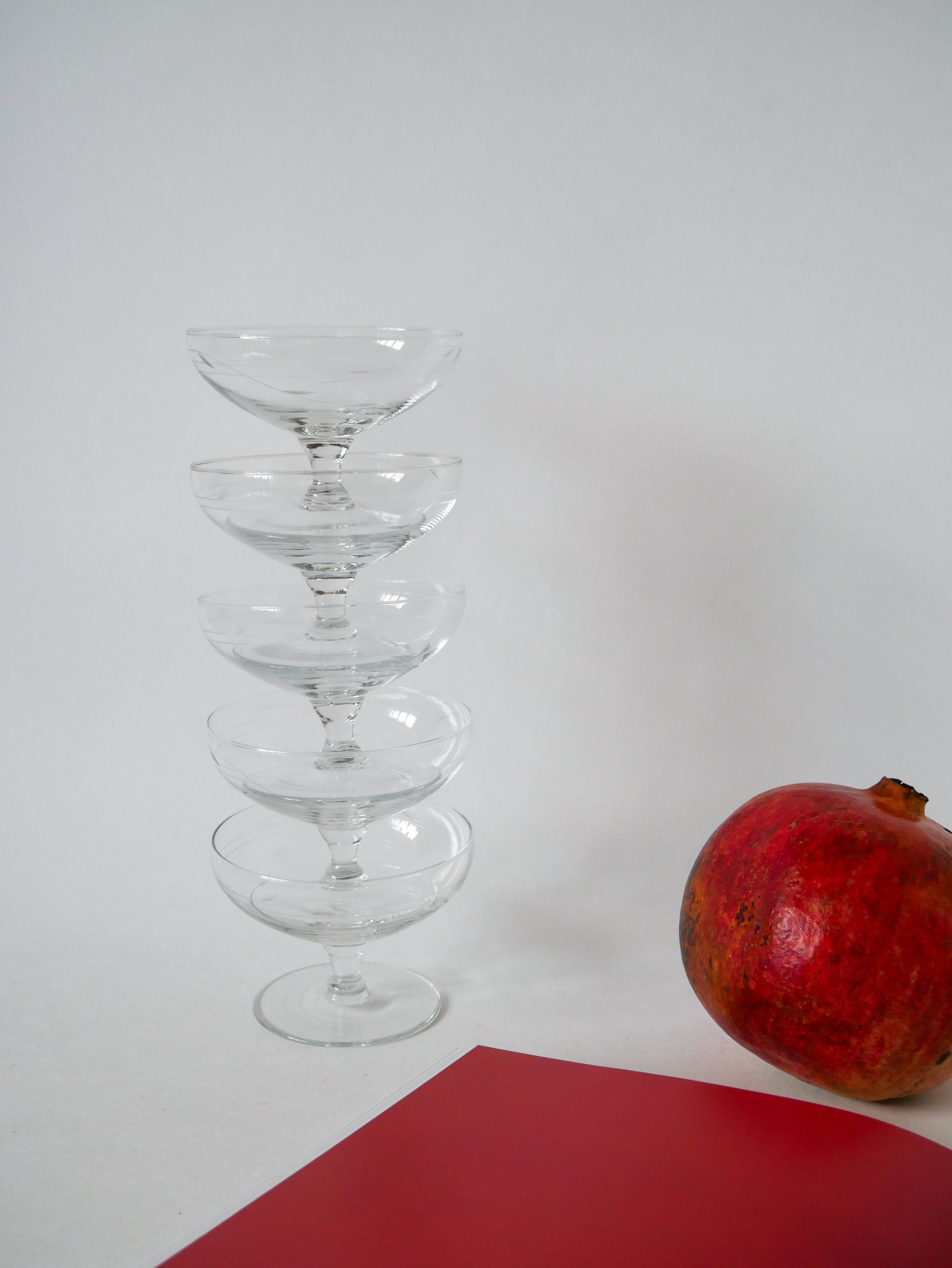 set of 5 engraved crystal champagne glasses 1950 9 x 6.5 cm