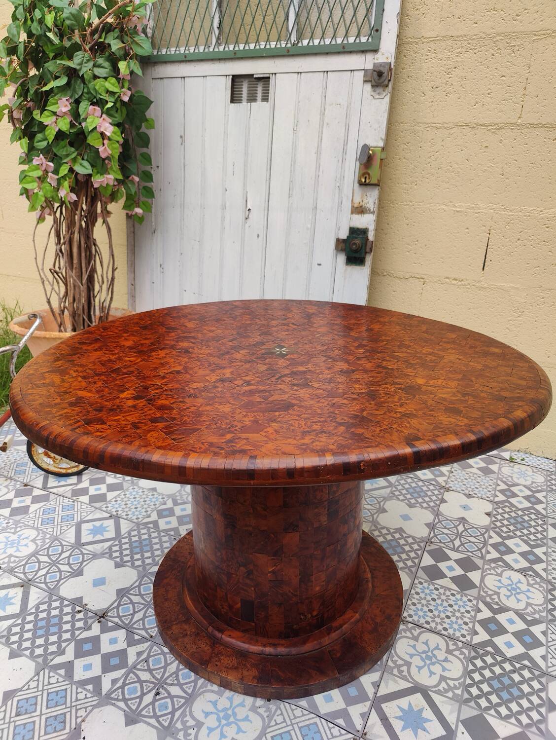 Thuya marquetry coffee table - Art Deco