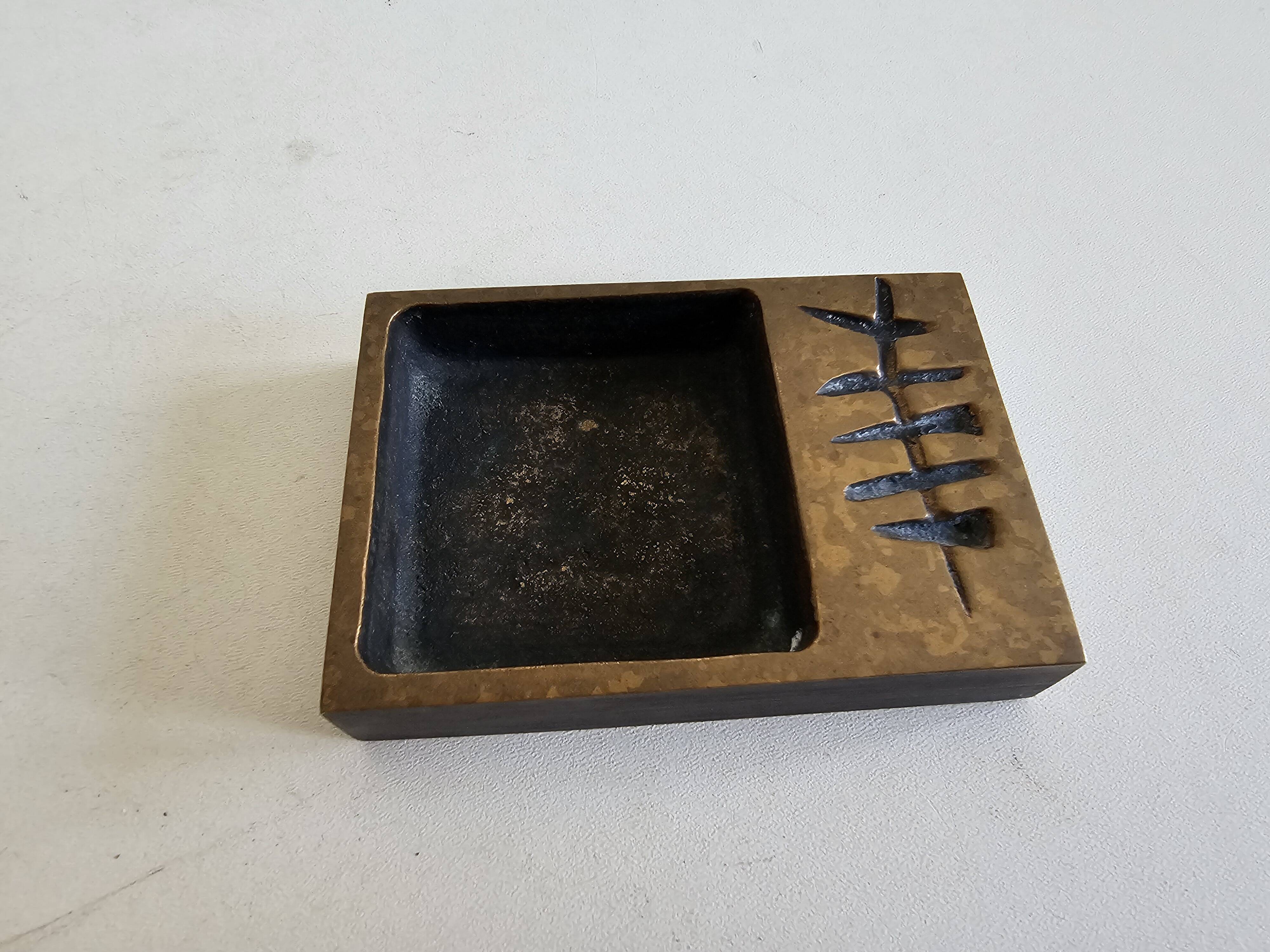Bronze ashtray attributed to Jacques Lauterbach Plante vintage from the 1970s