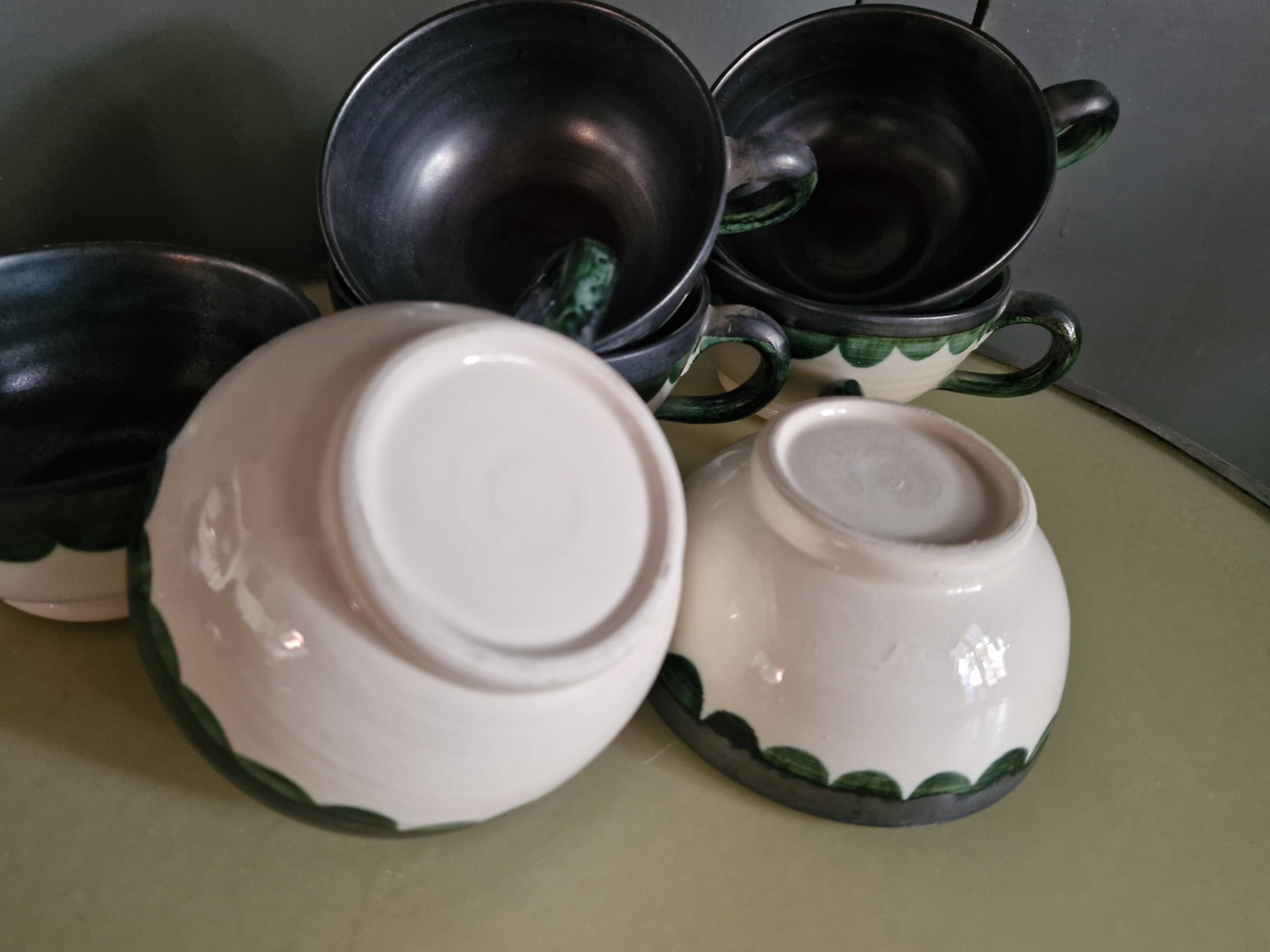 Vintage 7 Earthenware Mugs