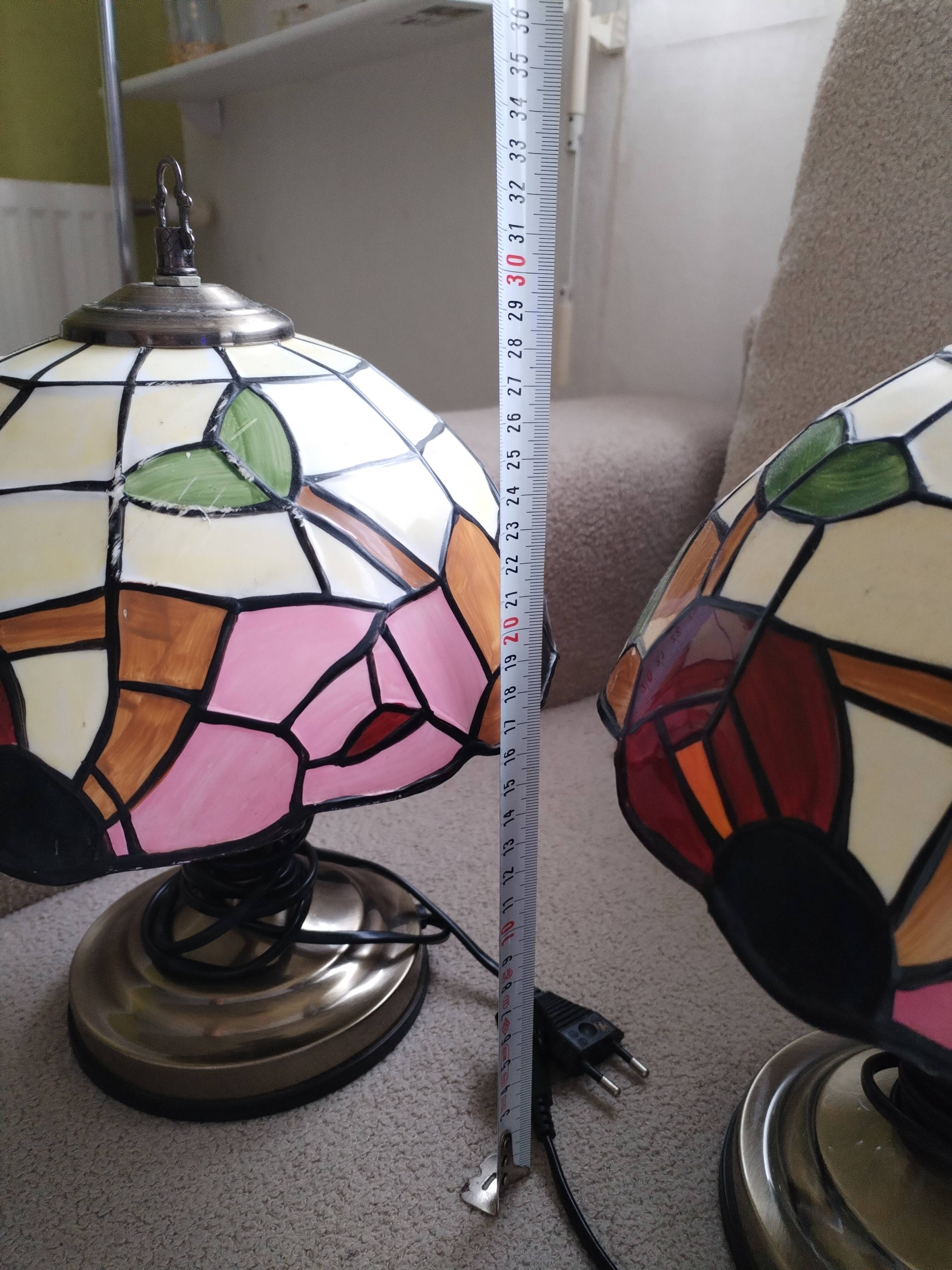 2 Tiffany-style touch-sensitive table lamps