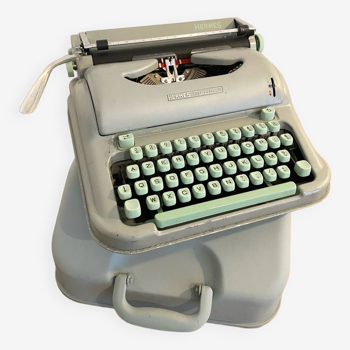 Hermes Média 3 typewriter