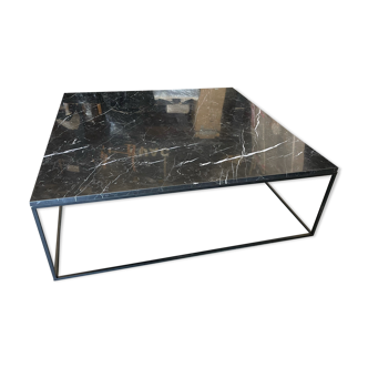 Black marble table