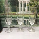 Set of 6 lance model champagne flutes, design made in France from the 1970s.