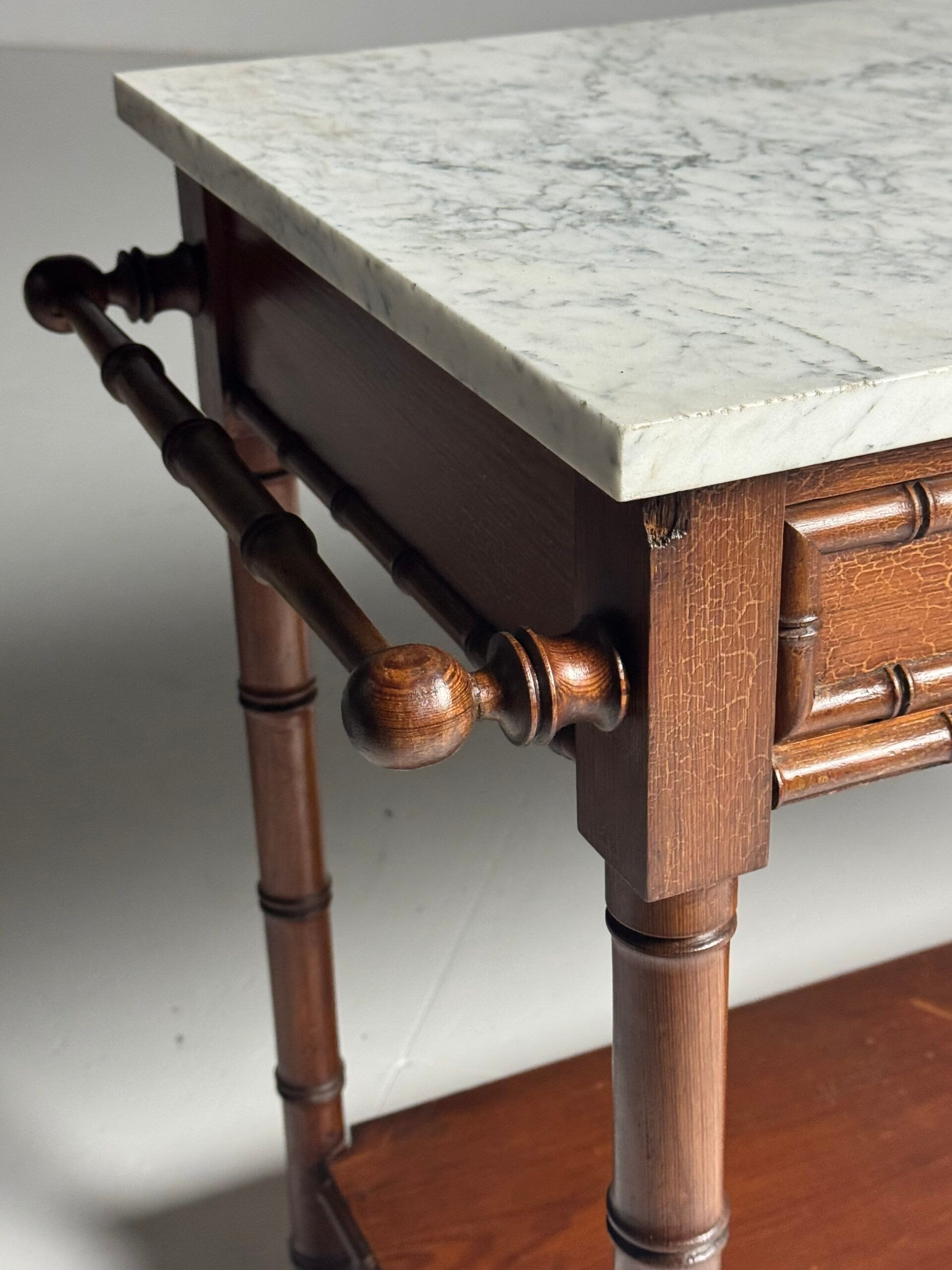 Table d'appoint en faux bambou vers 1900