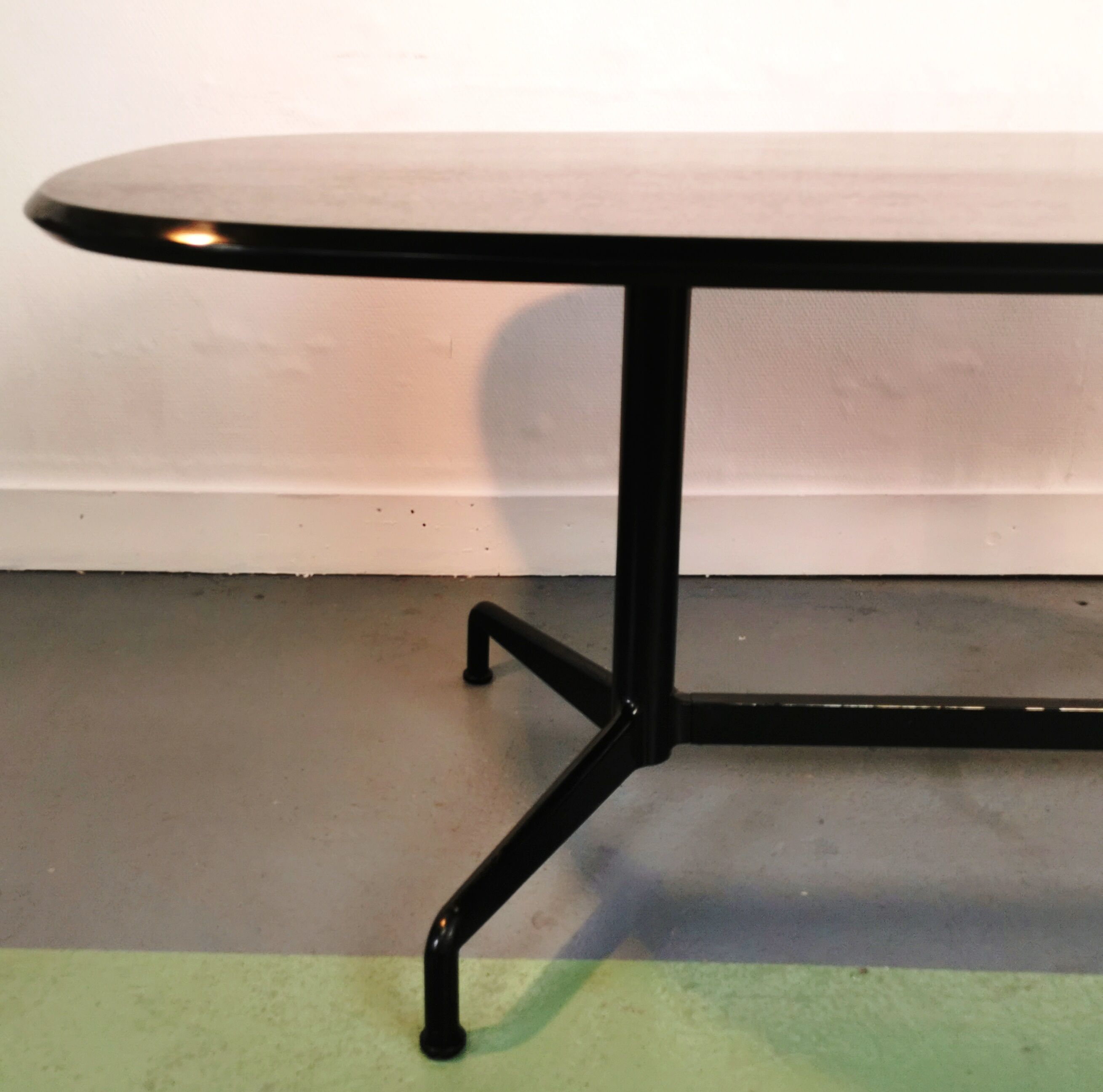 Castelli dining table