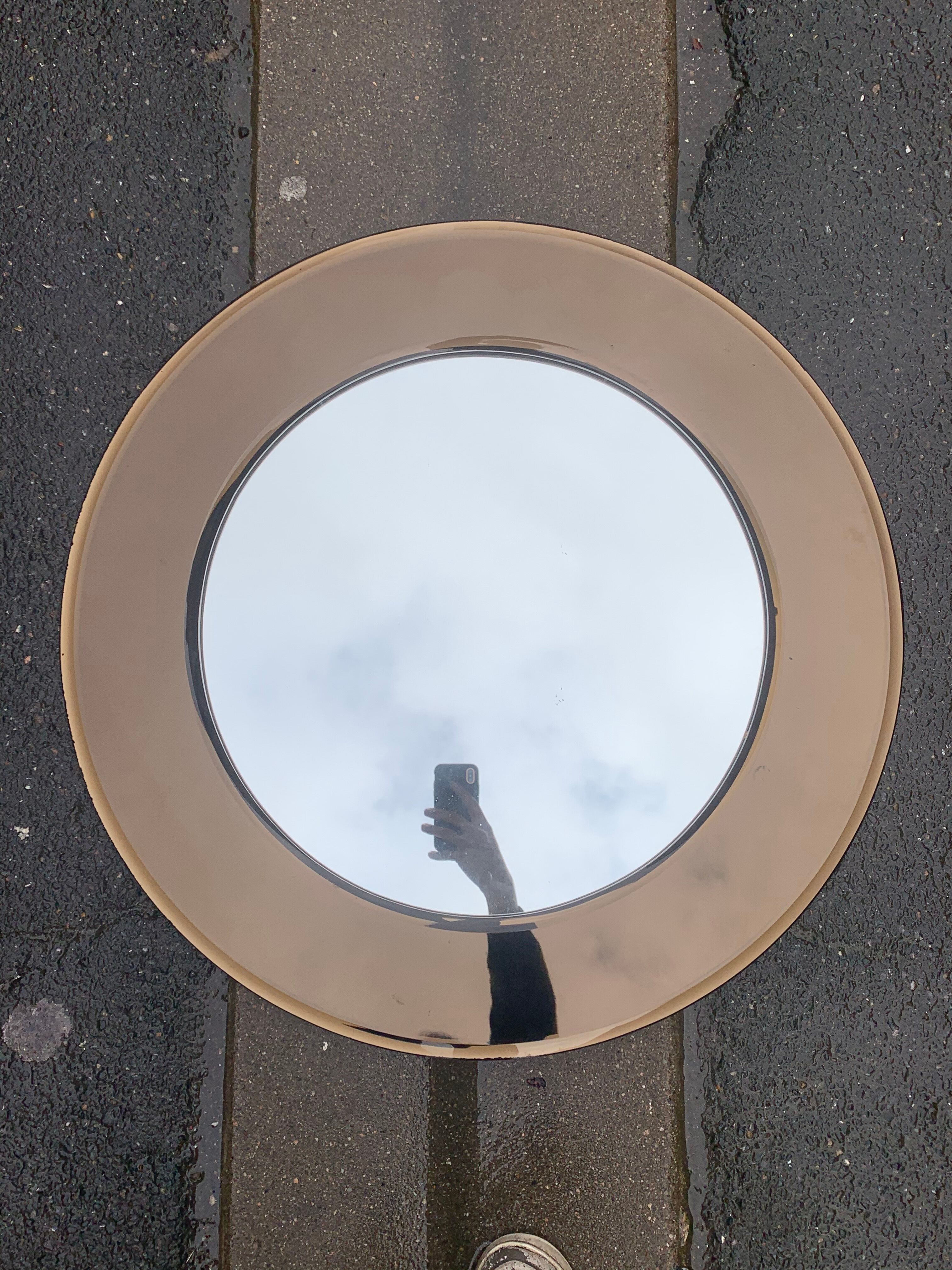 Round mirror wide edge smoked glass