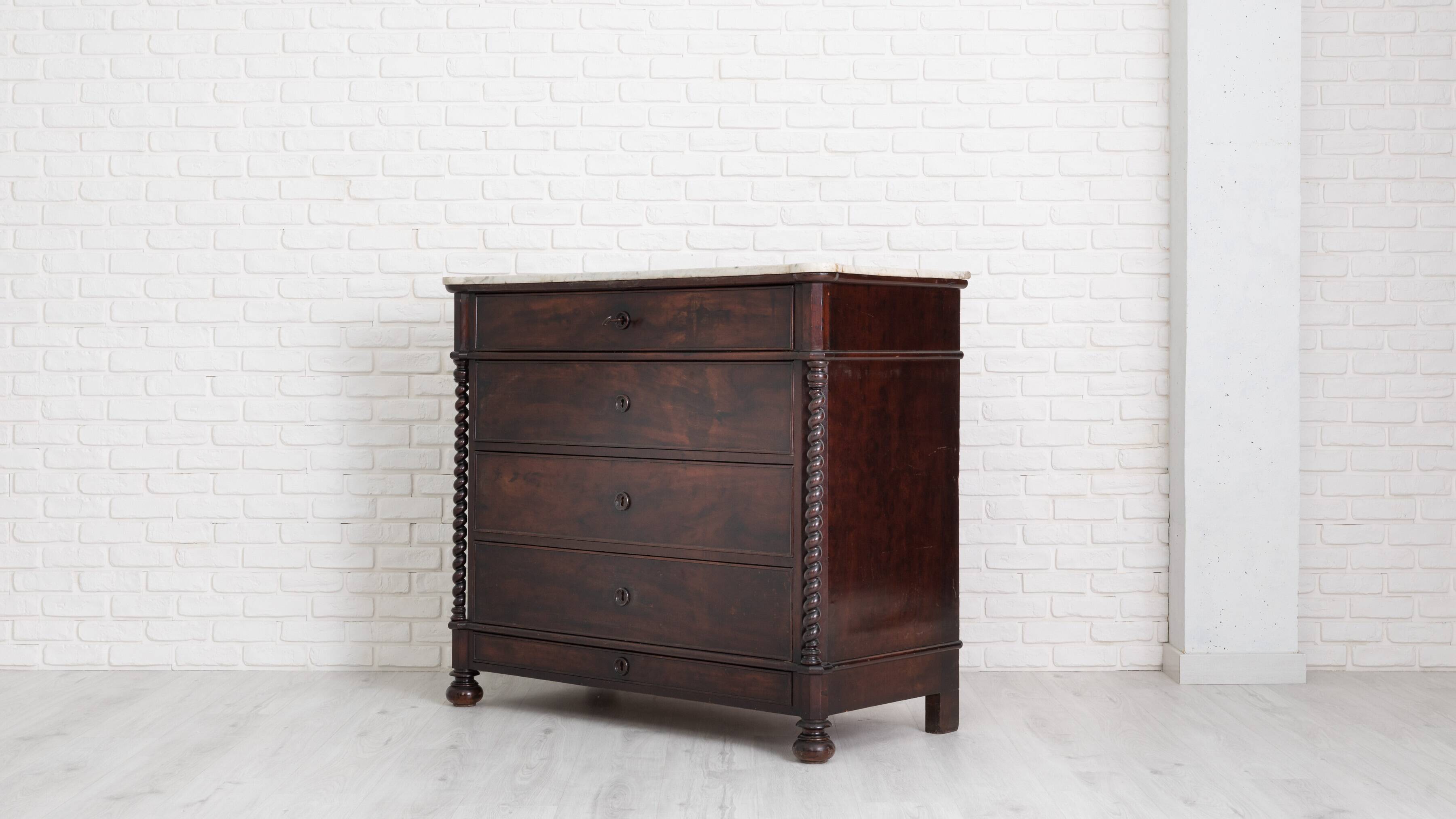 19th century walnut chest of drawers