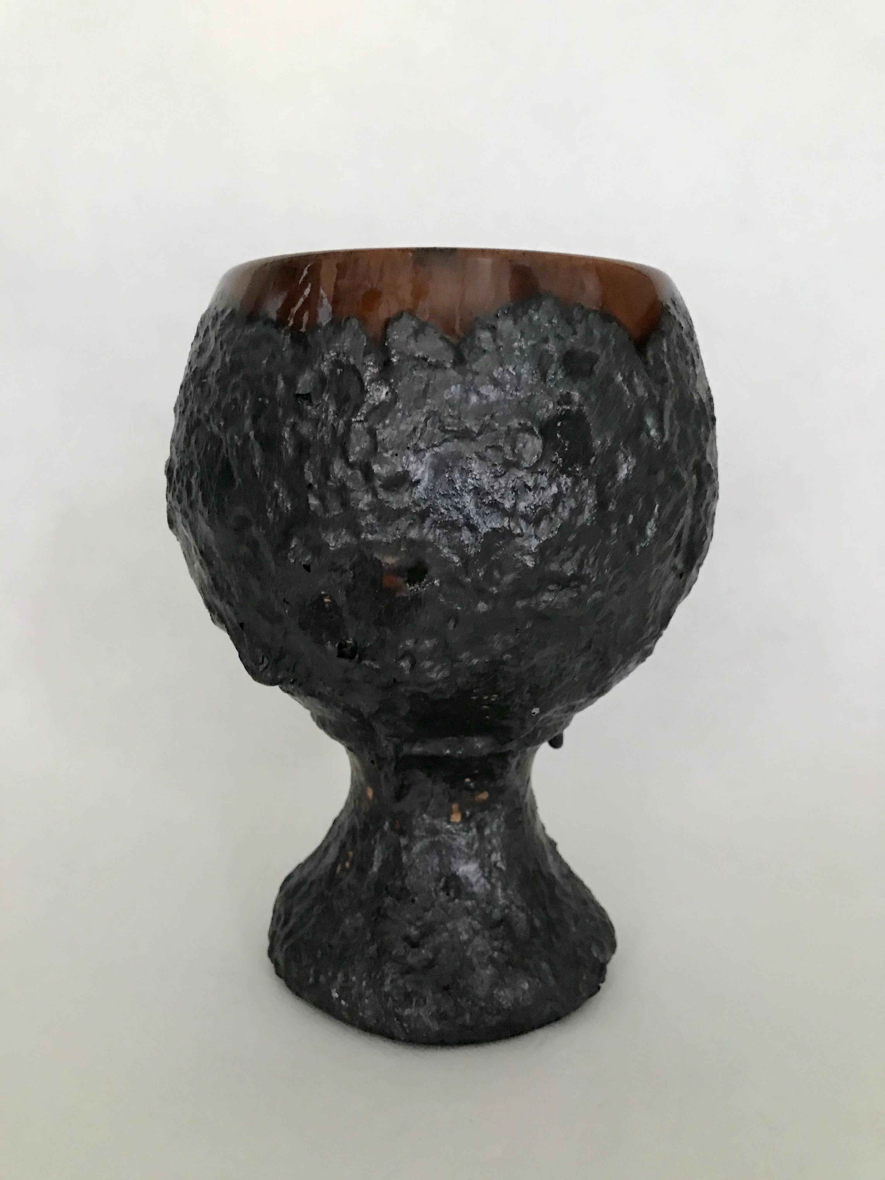 Vase chalice with covered black lava effect signed by Louis Giraud, in Vallauris, circa 1960.