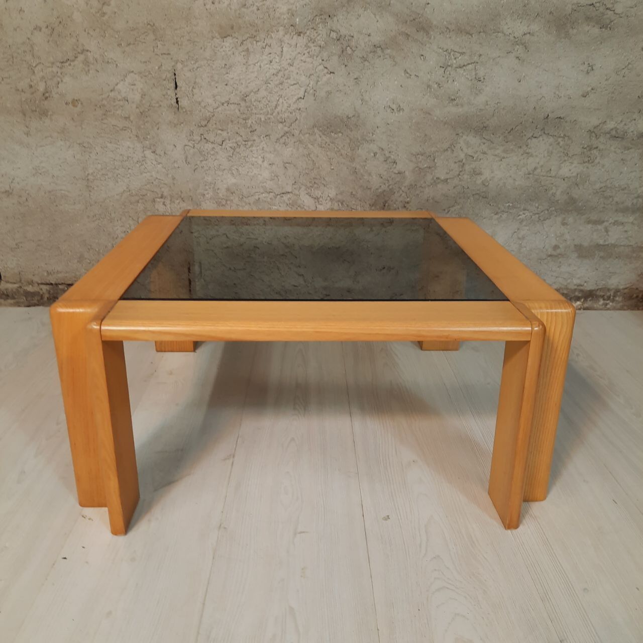 Pair of coffee tables 1970/1980
