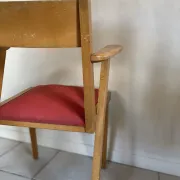 Rockabilly red armchair