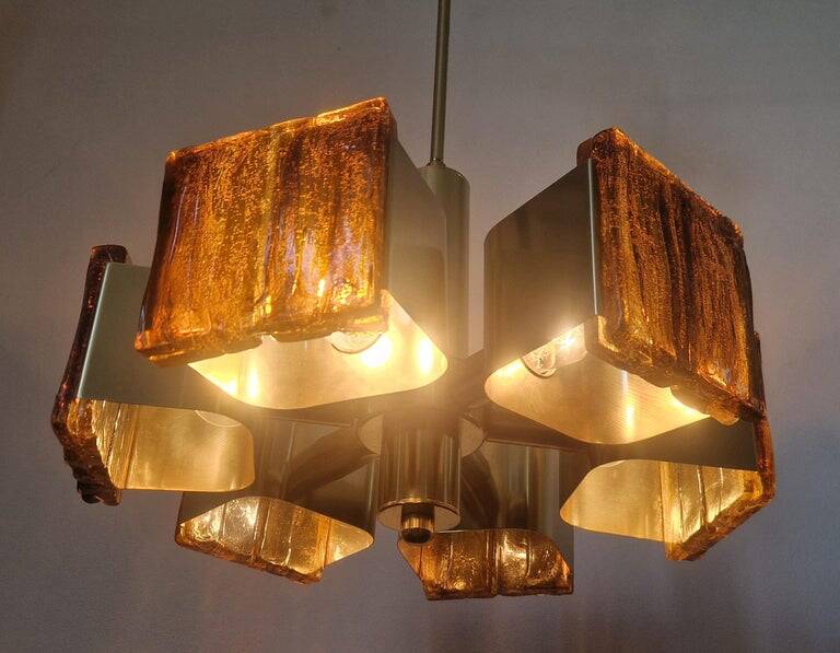 Rare mid-century chandelier in brass and resin, 1970s