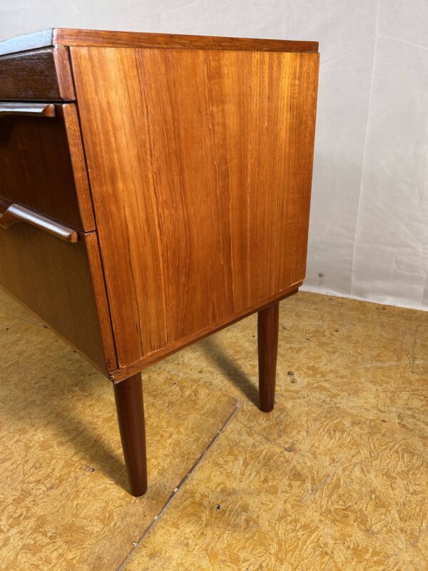 Bureau en teck vintage rétro du milieu du siècle par Stonehill (1960) Design intemporel –