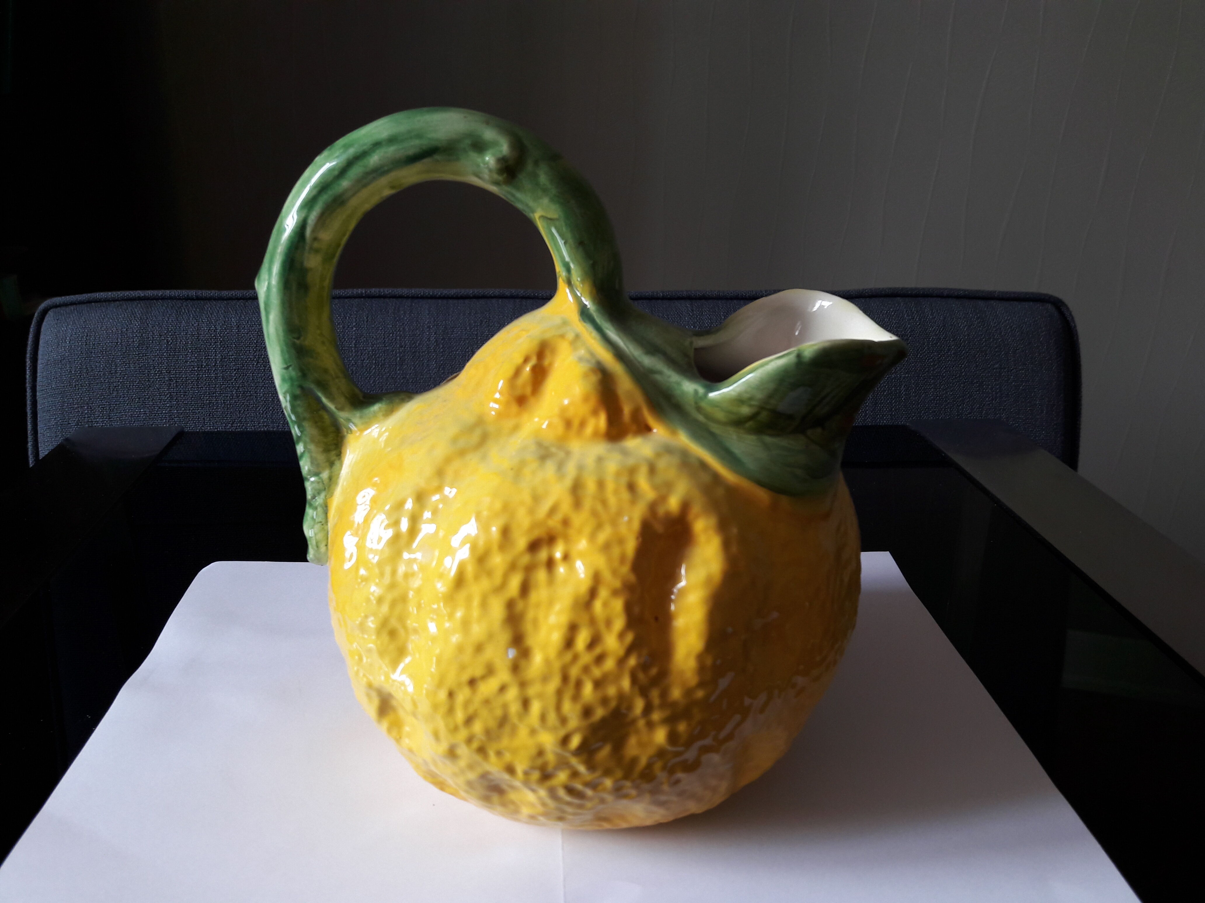 Pitcher lemon barbotine old