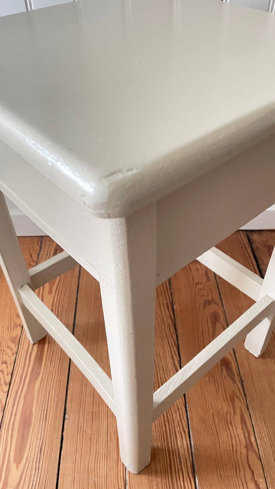 VINTAGE Beige Stool Chest