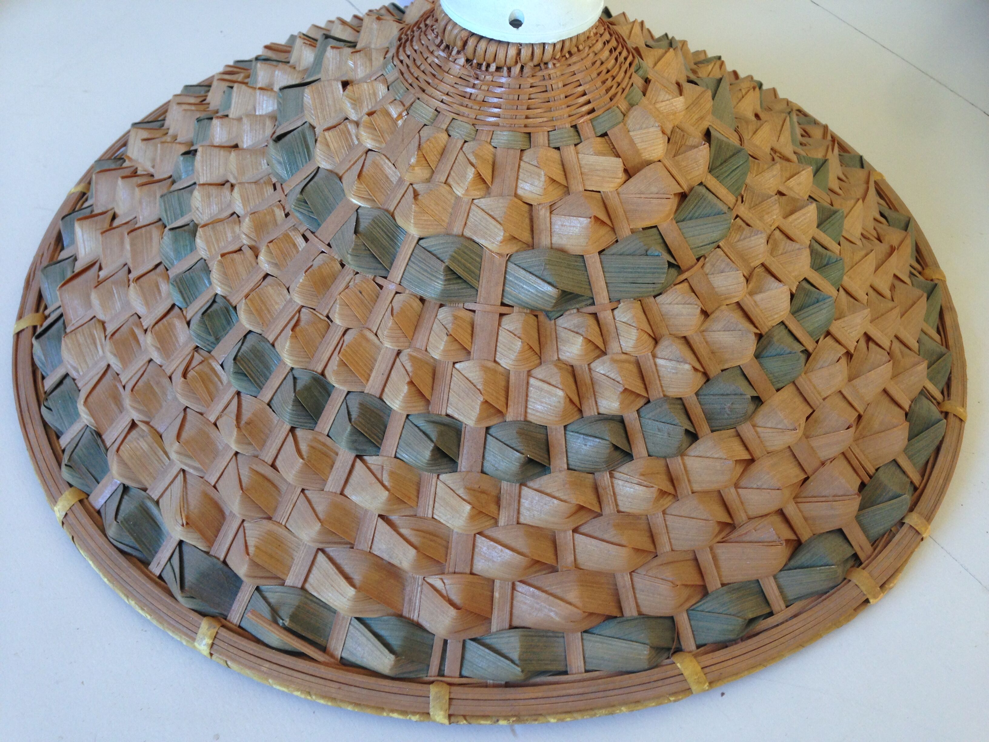 Vintage braided rattan suspension