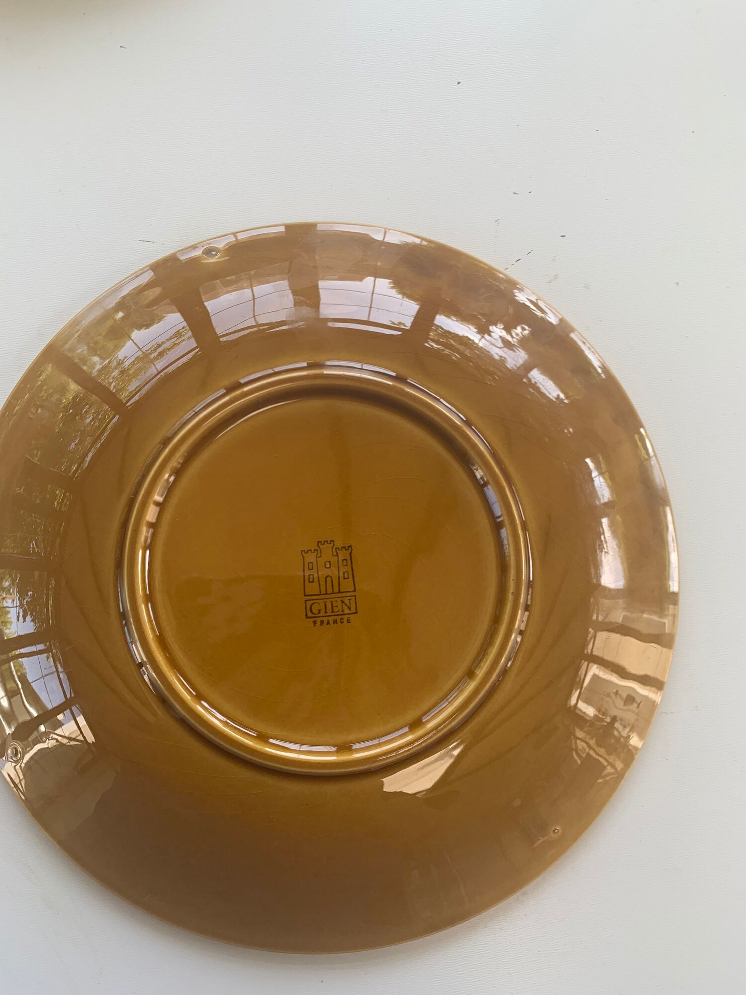 6 flat plates slip, enamelled ceramic ochre, mustard yellow, stamped Gien