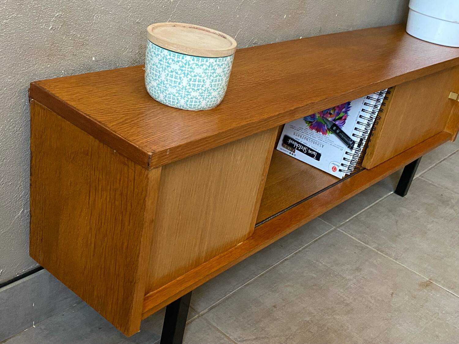 Small vintage wooden sideboard (TV cabinet)