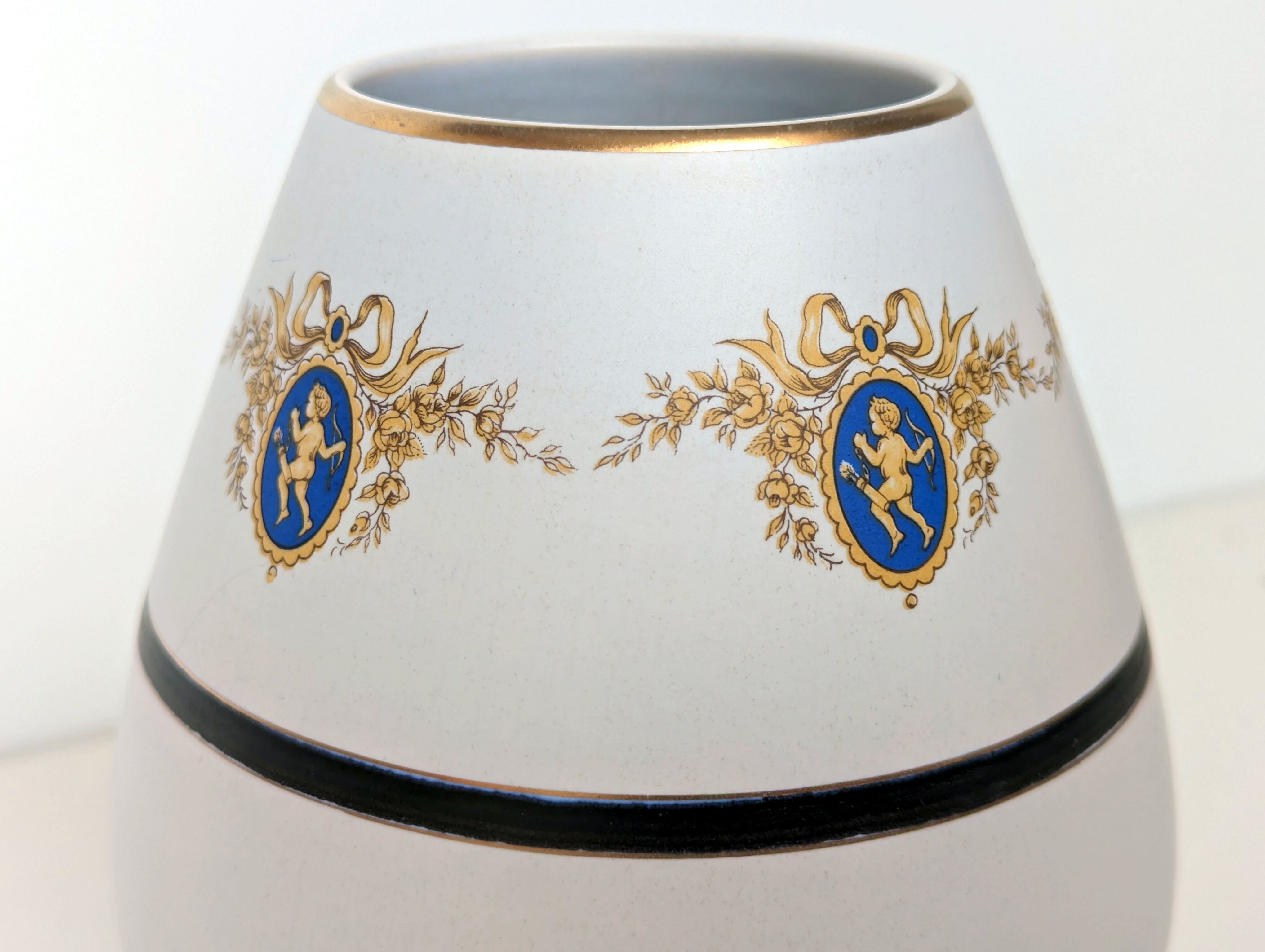 Footed vase, ceramic pot - Flora Keramiek Gouda Holland factory