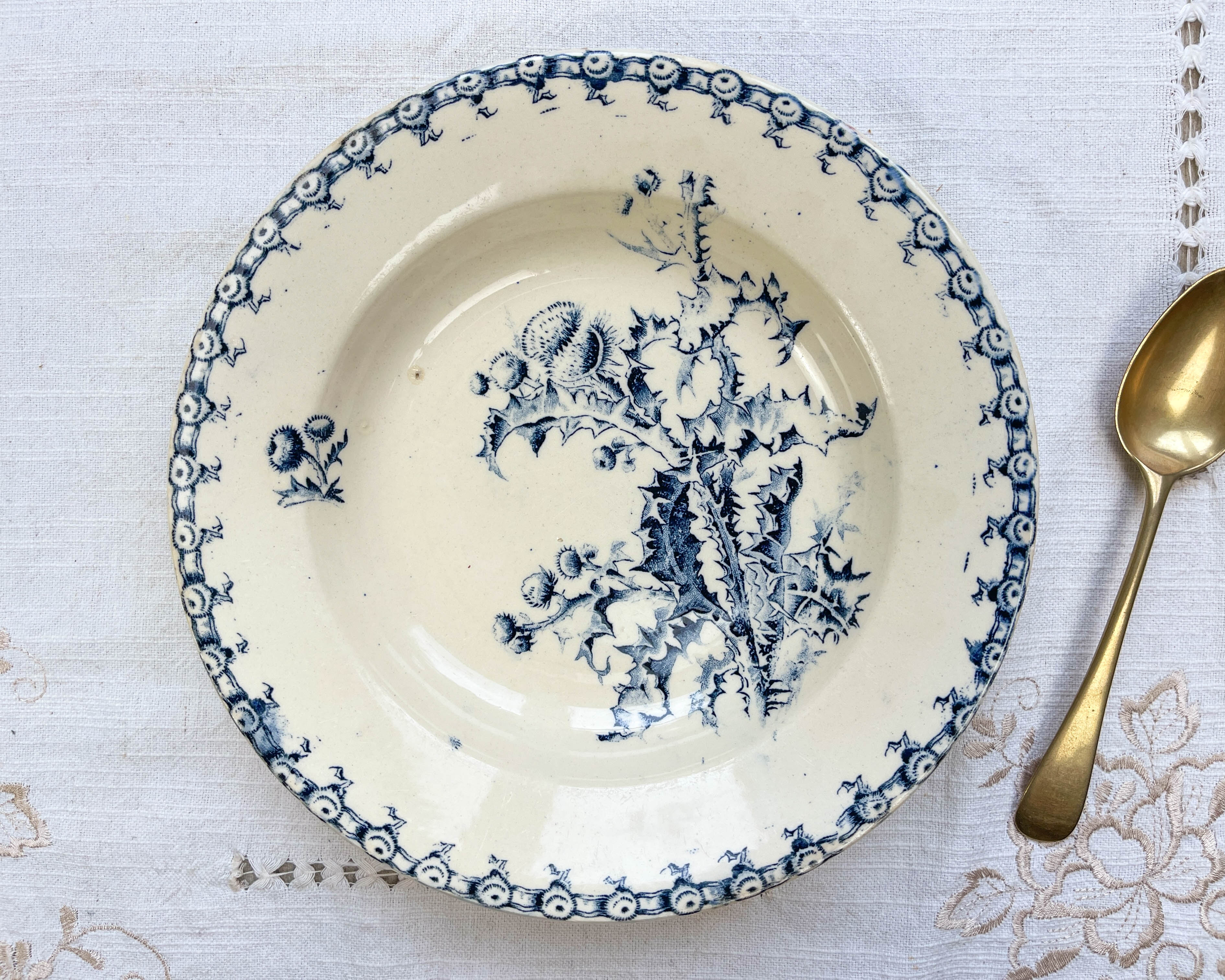 5 assiettes creuses terre de fer gien modèle chardons made in france