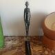 Superbe reproduction de L'homme qui marche de Giacometti