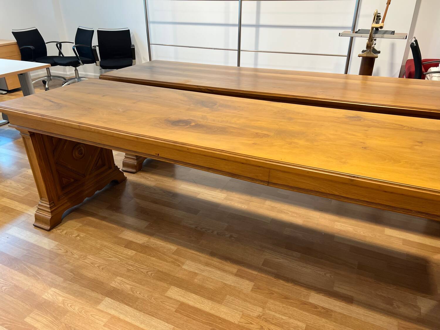 Pair of monumental industrial work tables in solid oak – 1930s