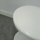 Tabouret en plastique blanc table à plantes vintage
