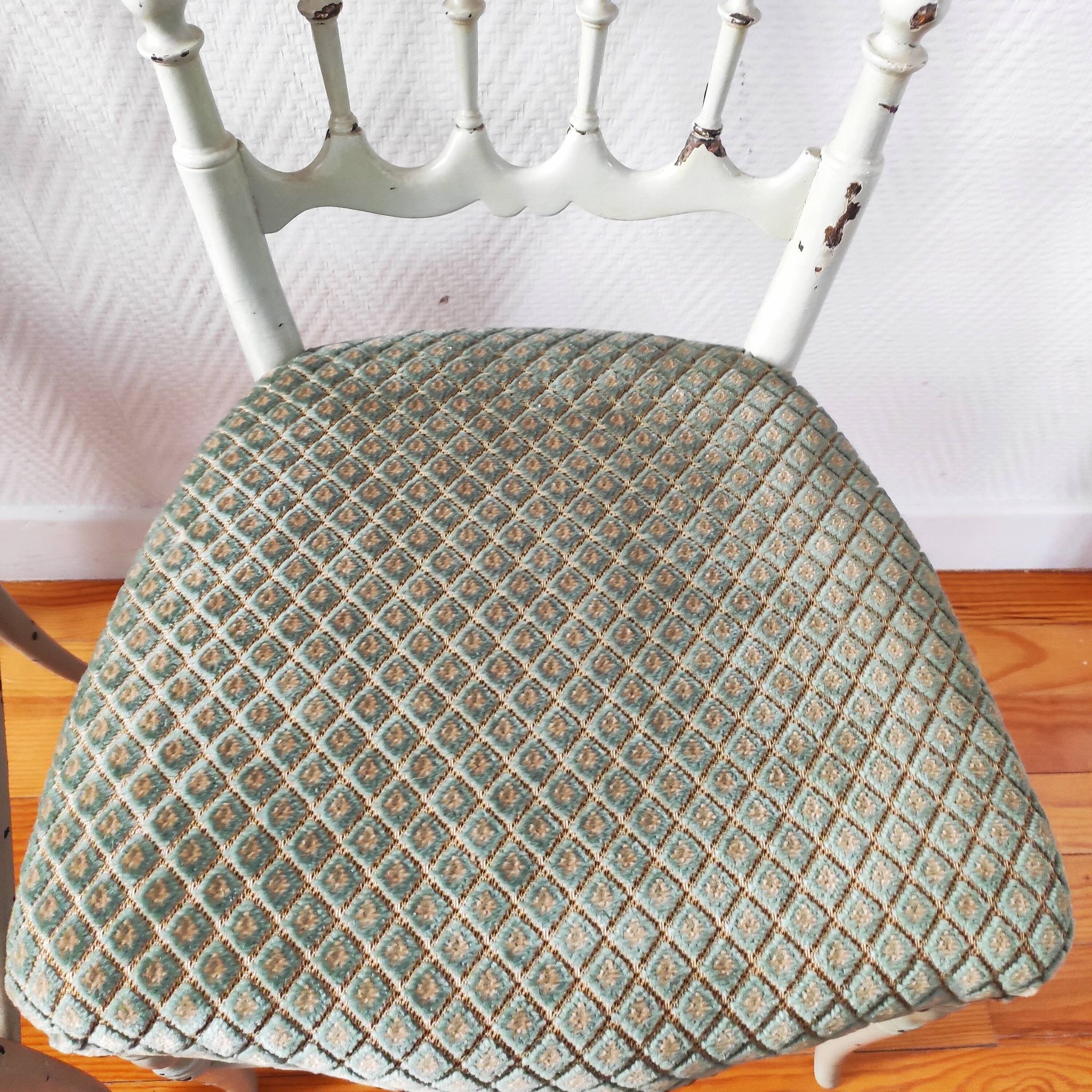 Paire de chaises Napoléon III patinées