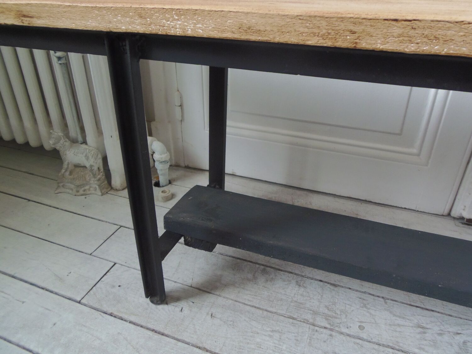 Industrial bench metal structure
