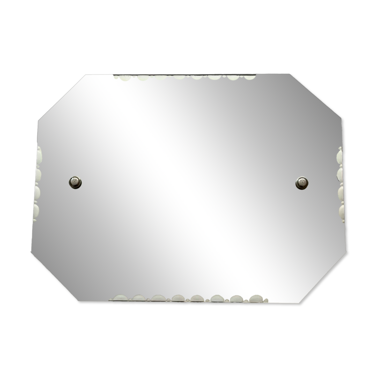 Small bevelled wall mirror from the 1940s.