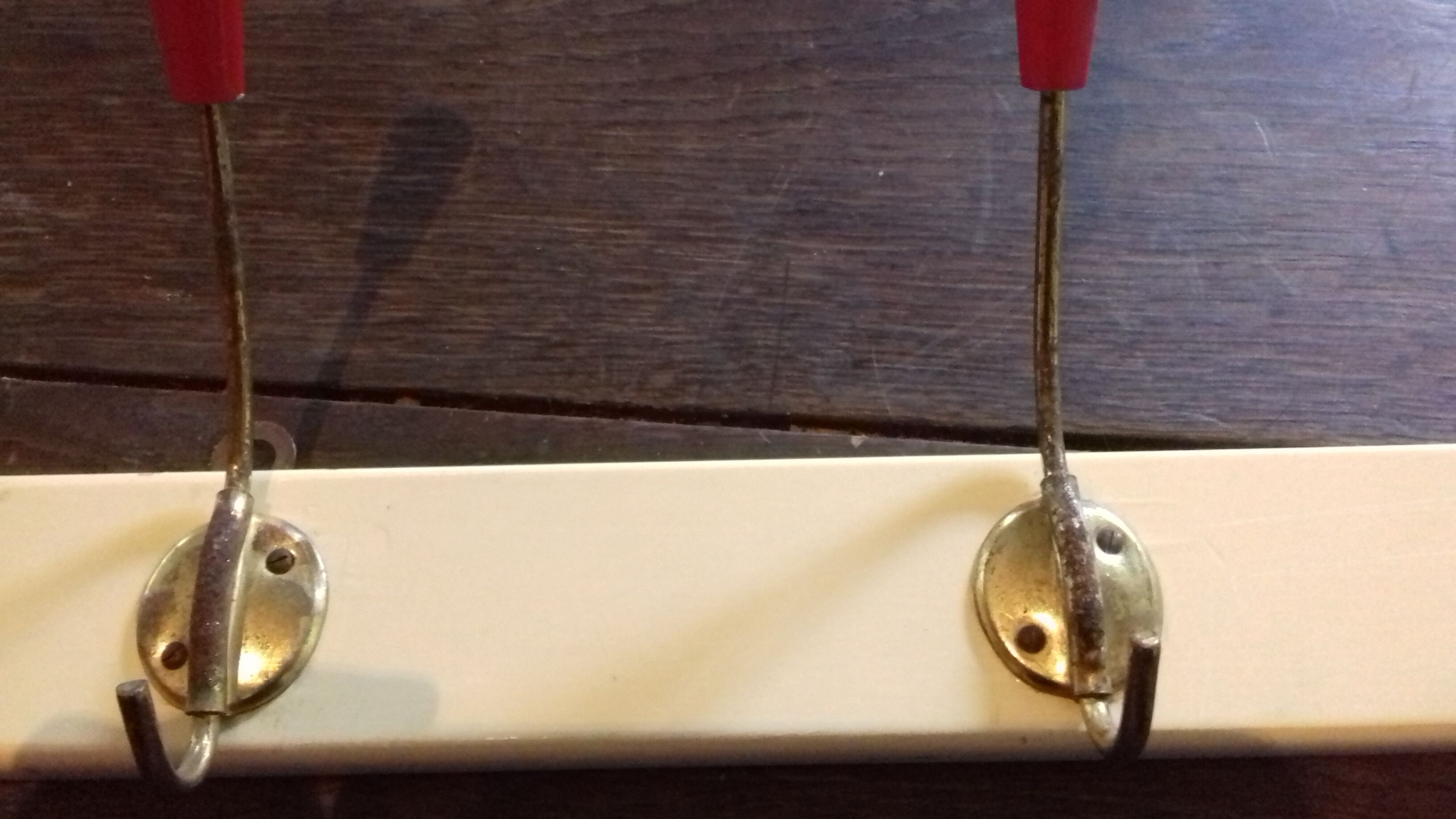 Wall coat holder 4 patères