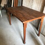 Fichel bistro table