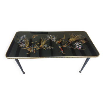 table basse au motif japonais, pieds fuseaux et laiton, vintage