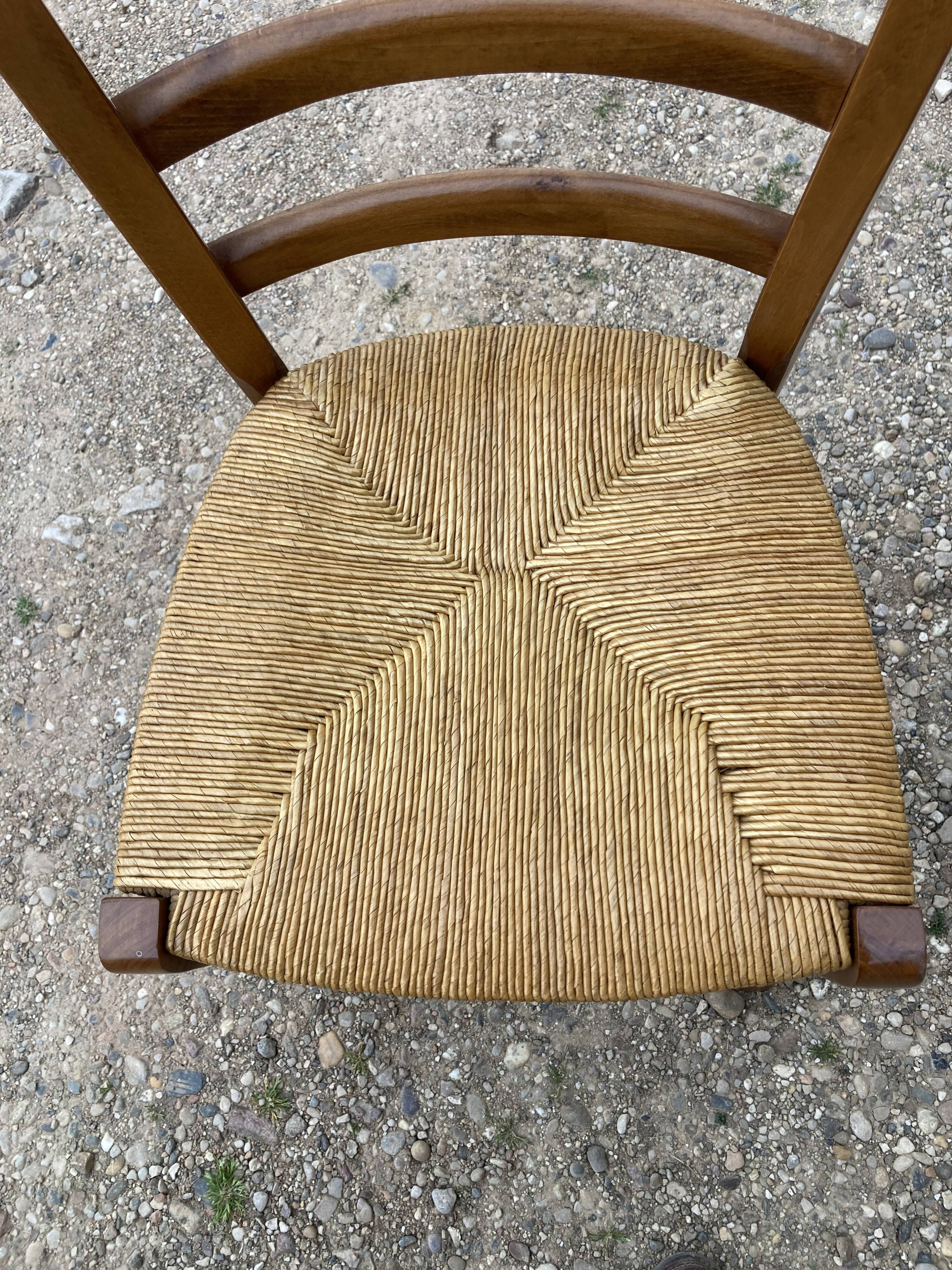 4 chairs mulched in ash