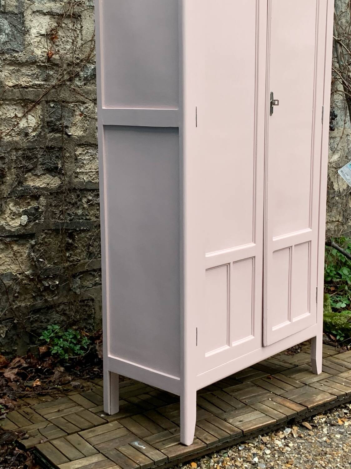Parisian Art Deco wardrobe in pink, 1930.