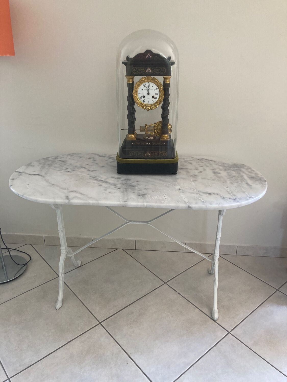 Table bistrot dessus marbre