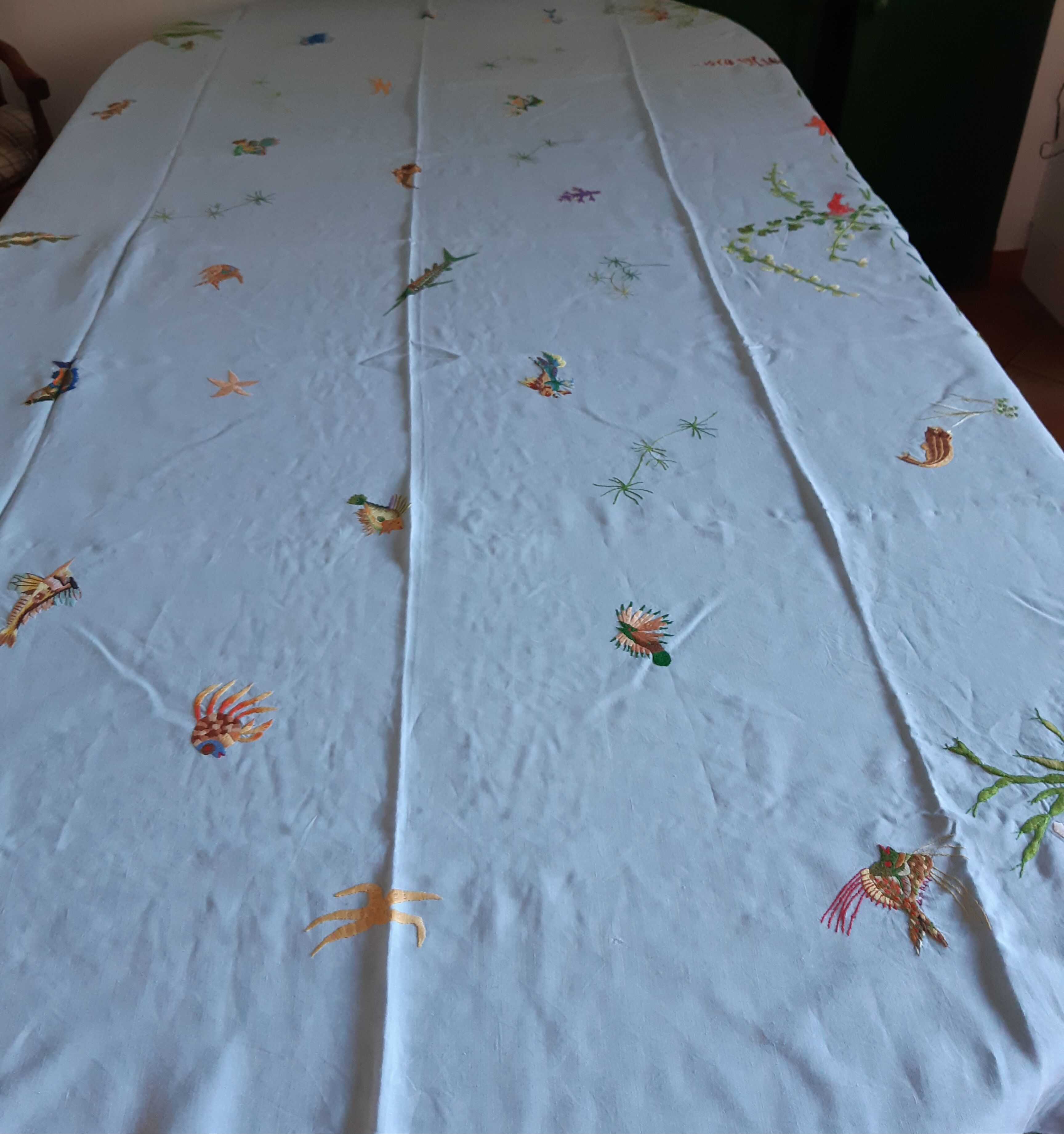 Hand-embroidered tablecloth exotic fish towels