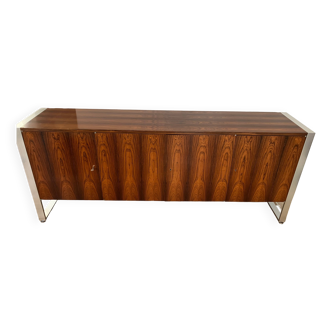 Sideboard from the 1960s-1970s in rosewood veneer.