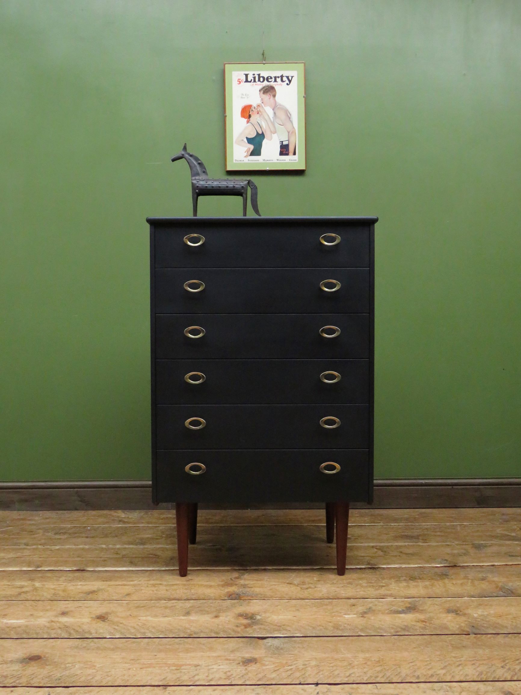Commode vintage