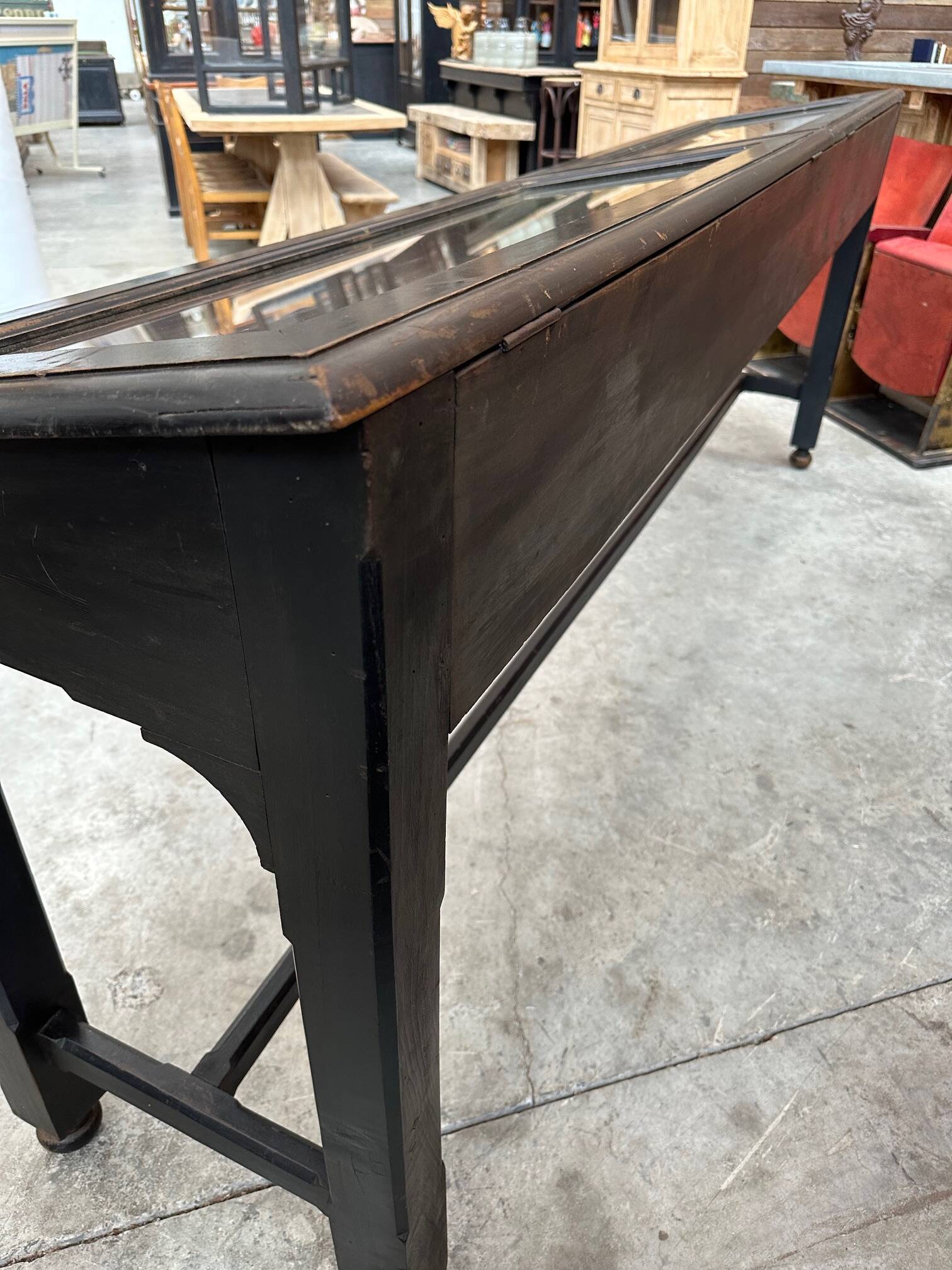 Late 19th century museum display cabinet console