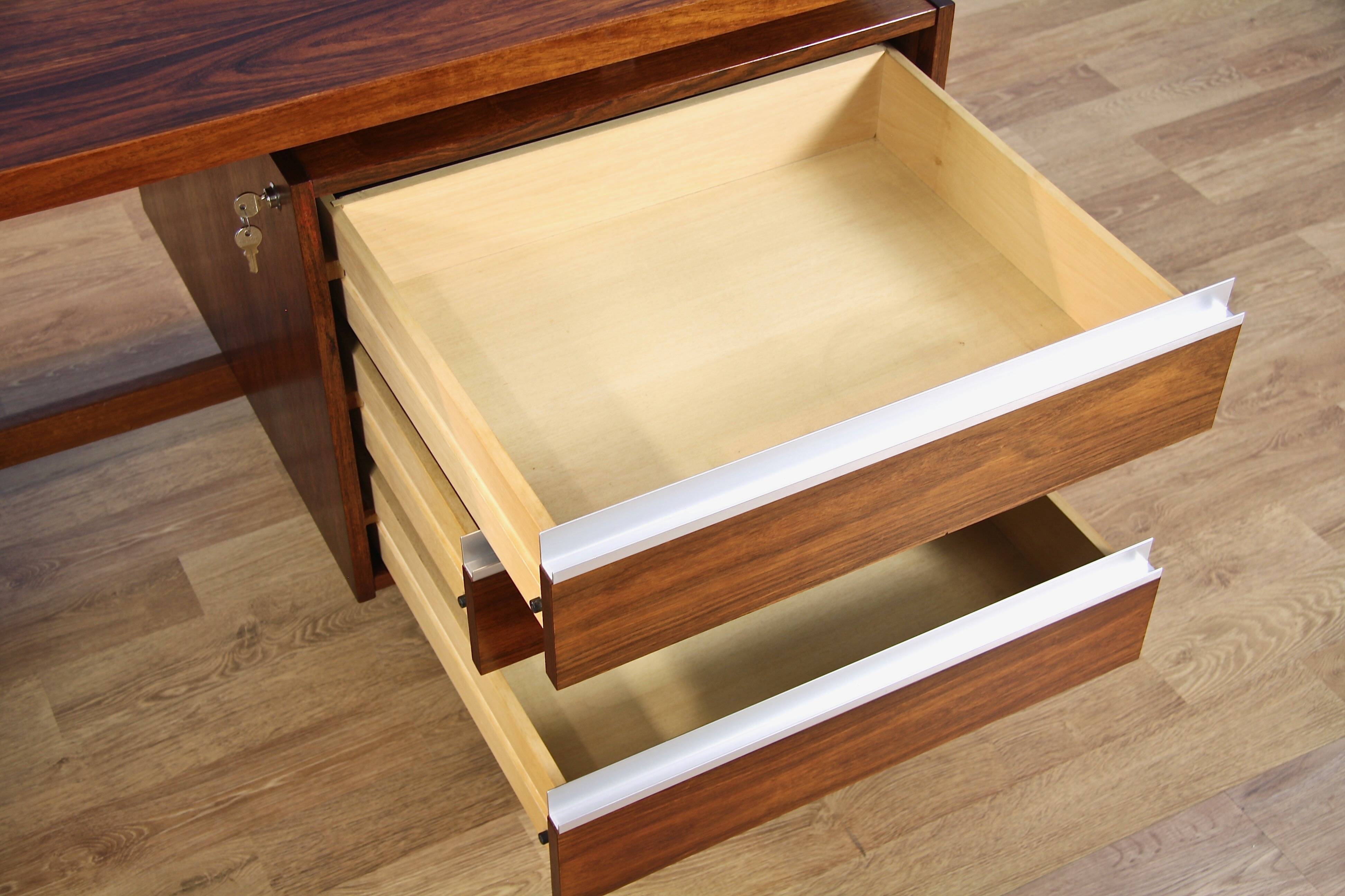 Freestanding Dutch writing desk in rosewood by Kho Liang Ie for Fristho 60s